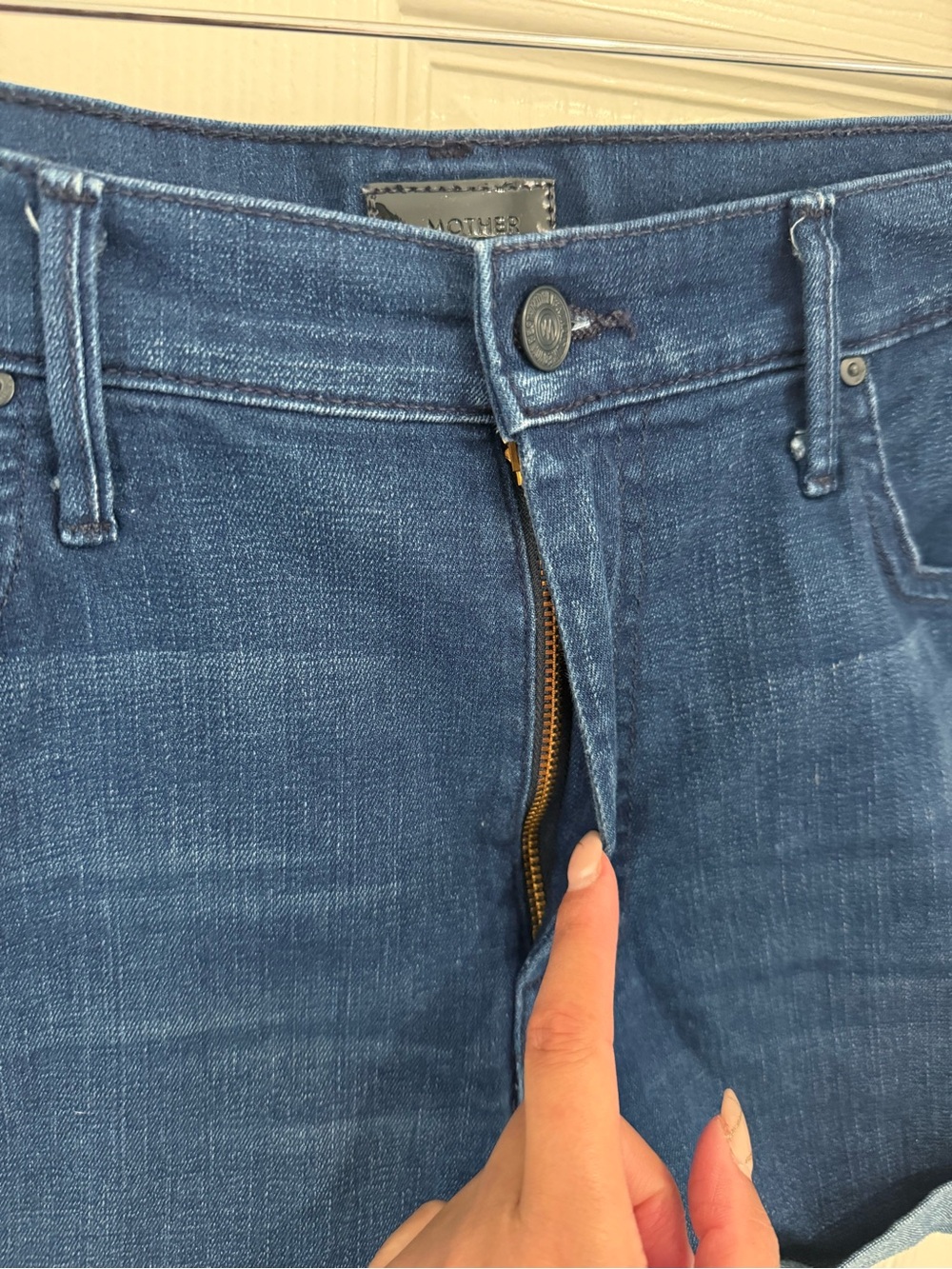 MOTHER The Drop Off Cuff Bright Eyes Denim Shorts Size 30 - Picture 5 of 13